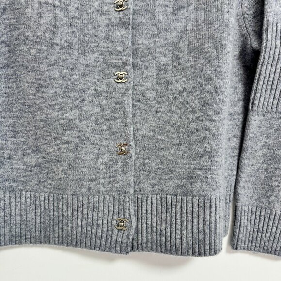 Chanel Light Gray Knit Cardigan - Picture 5 of 9
